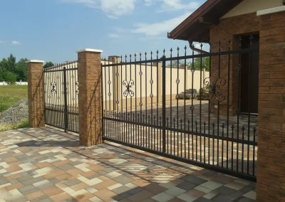 Kovácsoltvas kerítés Debrecen