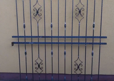 kovácsoltvas korlát, magas Debrecen