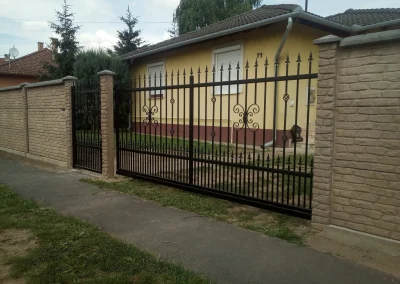 kovácsoltvas kerítés Debrecen