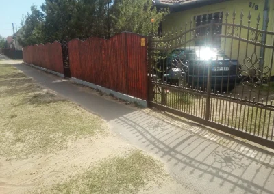 Kovácsoltvas kapu Hajdúsámson